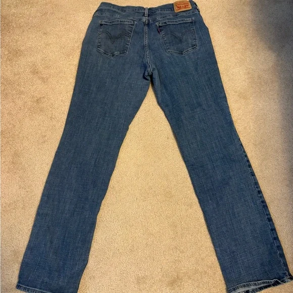 Levi's Women's Boot Cut Jeans in Classic Denim - Picture 5 of 7
